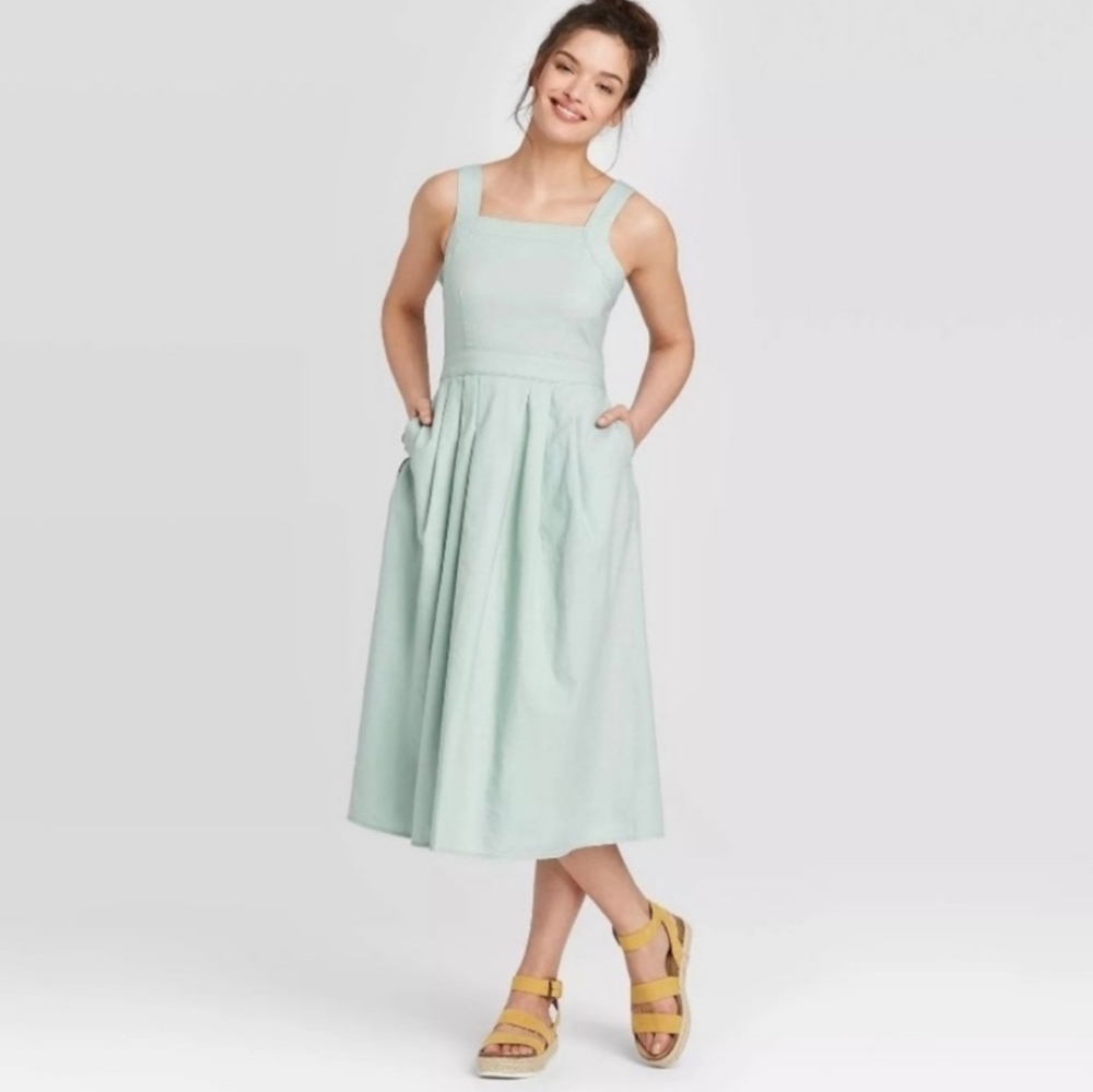 Universal Thread Mint Pleated Midi Dress